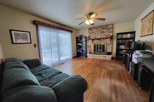 1421 Spruce Ln, Westmont, IL 60559 - Photo 14