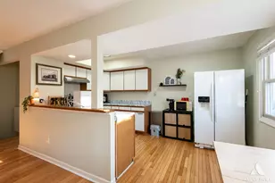 1336 Inverrary Ln, Deerfield, IL 60015 - Photo 8