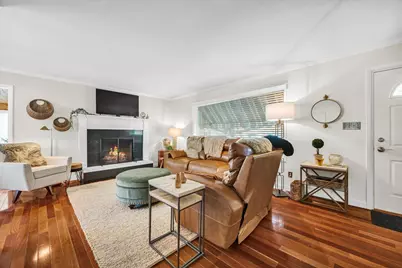 9 Ethell Parkway, Bloomington, IL 61701 - Photo 4