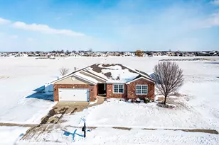1786 Brassie Dr, Bourbonnais, IL 60914 - Photo 2