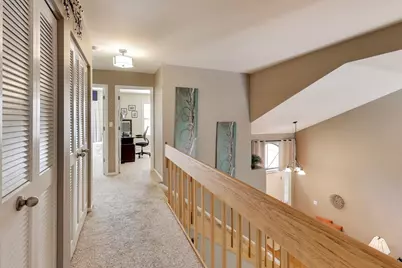 141 Chatsworth Circle, Schaumburg, IL 60194 - Photo 14