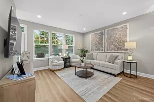 124 E Main St, Cary, IL 60013 - Photo 10