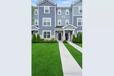 124 E Main Street, Cary, IL 60013 - Photo 1