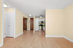 720 W Gordon Terrace, Chicago, IL 60613 - Photo 4