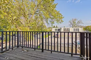 34W657 W Elm Ct, Saint Charles, IL 60174 - Photo 14