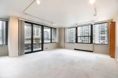 1560 N Sandburg Terrace #802J, Chicago, IL 60610 - Photo 8