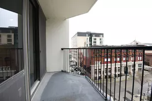 1560 N Sandburg Terrace, Chicago, IL 60610 - Photo 36