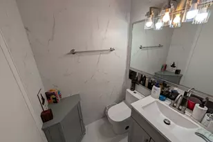 601 E 32nd St, Chicago, IL 60616 - Photo 8