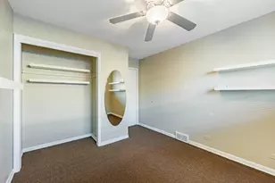 11153 S Ave L, Chicago, IL 60617 - Photo 14