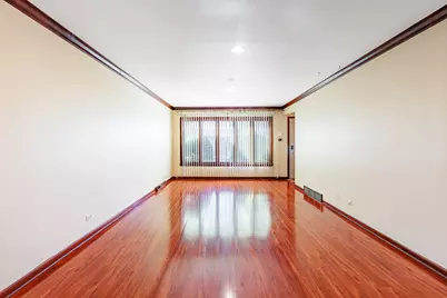 11153 S Avenue L, Chicago, IL 60617 - Photo 6