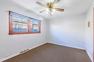 11153 S Ave L, Chicago, IL 60617 - Photo 10