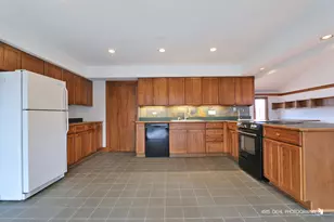 2335 Lake Ave, Lakewood, IL 60014 - Photo 8