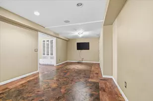 11 Spruce Ct, Bloomington, IL 61704 - Photo 32