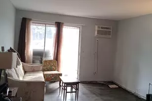 850 E Old Willow Rd, Prospect Heights, IL 60070 - Photo 2