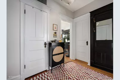 3837 N Wilton Avenue #3, Chicago, IL 60613 - Photo 6