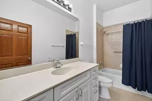 16459 Buckner Pond Wy, Crest Hill, IL 60403 - Photo 22