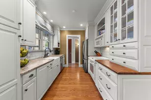 388 Hill Ave, Glen Ellyn, IL 60137 - Photo 16