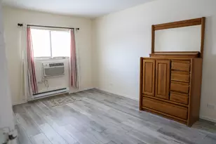 1130 Evergreen Ave, Glendale Heights, IL 60139 - Photo 10