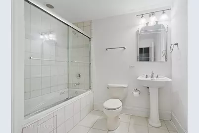 4858 W Chase Avenue, Lincolnwood, IL 60712 - Photo 34
