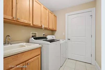 4858 W Chase Avenue, Lincolnwood, IL 60712 - Photo 36