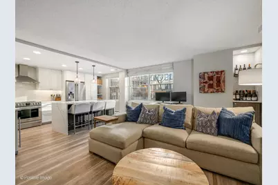 3033 N Sheridan Road #M1, Chicago, IL 60657 - Photo 6