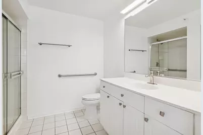 1640 Maple Avenue #1202, Evanston, IL 60201 - Photo 12