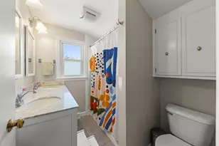 425 Wakeman Ave, Wheaton, IL 60187 - Photo 18