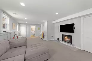 425 Wakeman Ave, Wheaton, IL 60187 - Photo 12