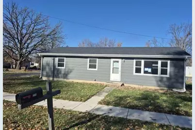 225 E Ogden Street, Capron, IL 61012 - Photo 2