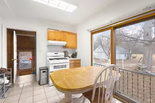 555 Trailside Ln, Des Plaines, IL 60016 - Photo 8