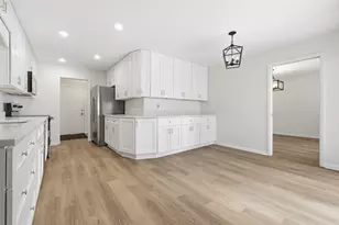 15606 Hollyhock Ct, Orland Park, IL 60462 - Photo 8