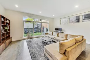 1046 N Damen Ave, Chicago, IL 60622 - Photo 10