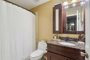 6700 S Brainard Ave, Countryside, IL 60525 - Photo 10