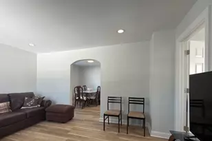 1645 Illinois St, Des Plaines, IL 60016 - Photo 8