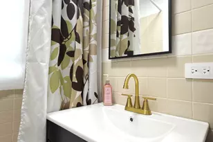 1645 Illinois St, Des Plaines, IL 60016 - Photo 18