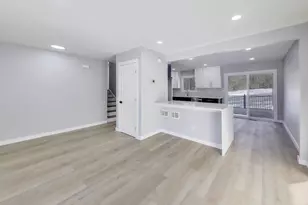 2N660 Valewood Rd, West Chicago, IL 60185 - Photo 4