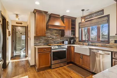 9510 Martin Drive, Spring Grove, IL 60081 - Photo 8