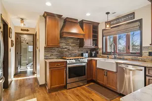 9510 Martin Dr, Spring Grove, IL 60081 - Photo 8