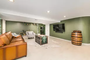 5628 N Redwood Dr, Norwood Park, IL 60631 - Photo 30