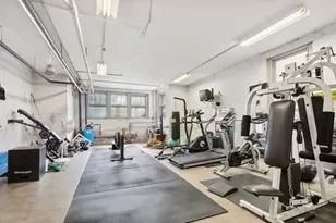 7450 N Claremont Ave, Chicago, IL 60645 - Photo 26