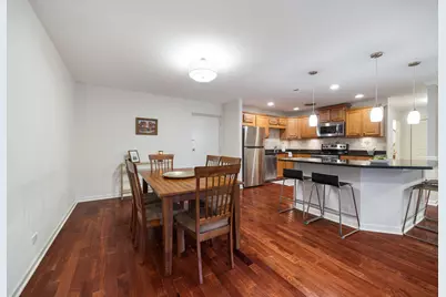 221 N Kenilworth Avenue #208, Oak Park, IL 60302 - Photo 8