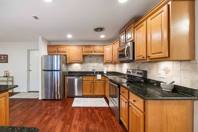 221 N Kenilworth Avenue #208, Oak Park, IL 60302 - Photo 12