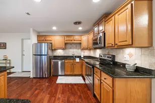 221 N Kenilworth Ave, Oak Park, IL 60302 - Photo 12