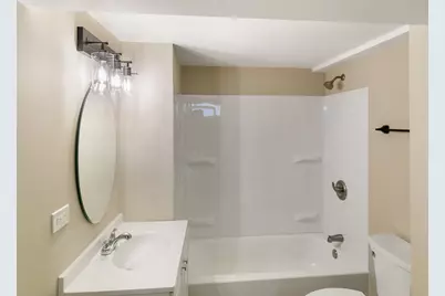 807 Blackhawk Drive, University Park, IL 60484 - Photo 14