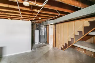 807 Blackhawk Dr, University Park, IL 60484 - Photo 16