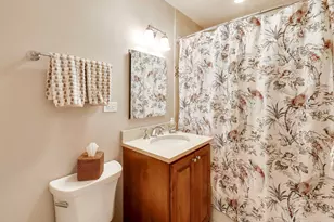 239 N Lind Ave, Hillside, IL 60162 - Photo 10