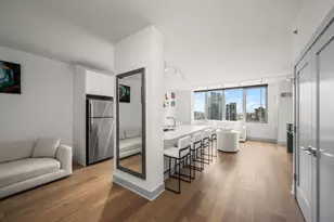 [Address not provided], Chicago, IL 60661 - Photo 4