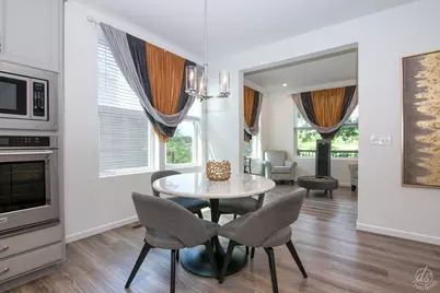 824 Spring Drive, Lindenhurst, IL 60046 - Photo 10