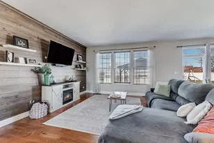 311 Austin Dr, Shorewood, IL 60404 - Photo 8