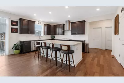 3579 Emerald Road, Elgin, IL 60124 - Photo 8